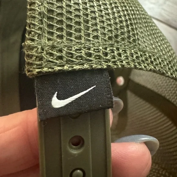 Mens Nike Olive Green Trucker Hat Size M/L - Picture 15 of 16